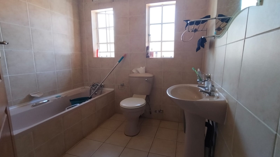 4 Bedroom Property for Sale in Cashan North West